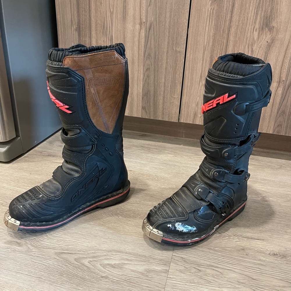 O’Neal motor-cross boots